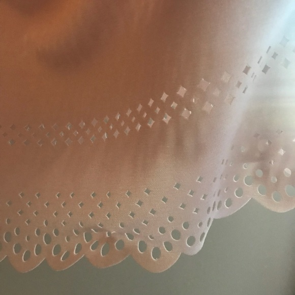 Laser-Cut Top - Picture 5 of 7